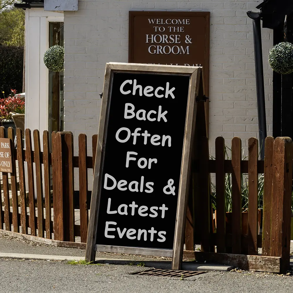 the main entrance to the horse and groom pub ningwood